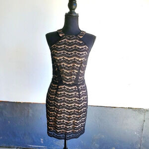 NWT De NOVO Women’s Black Lace Dress Size Small